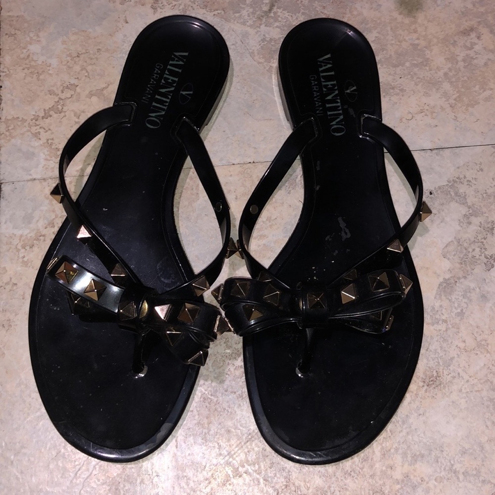 Rock stud pVC flat stud Valentino’s sandals